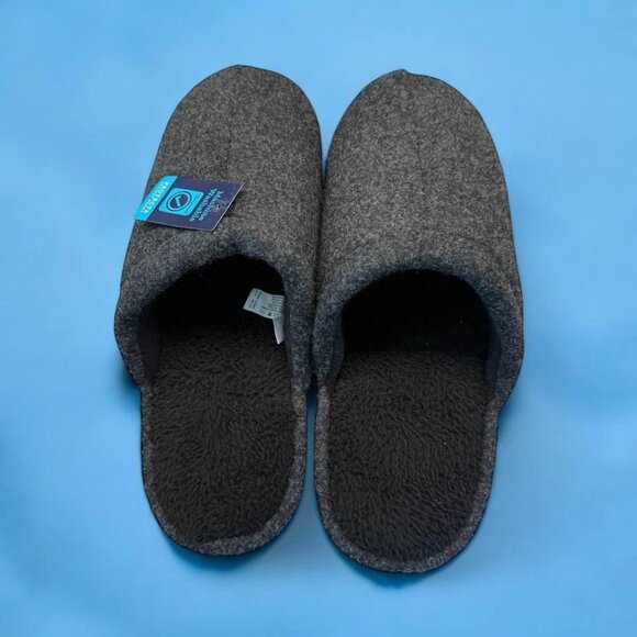 Men’s NWT Isotoner Slippers-Size XXL‎ (13-14) - Picture 1 of 6